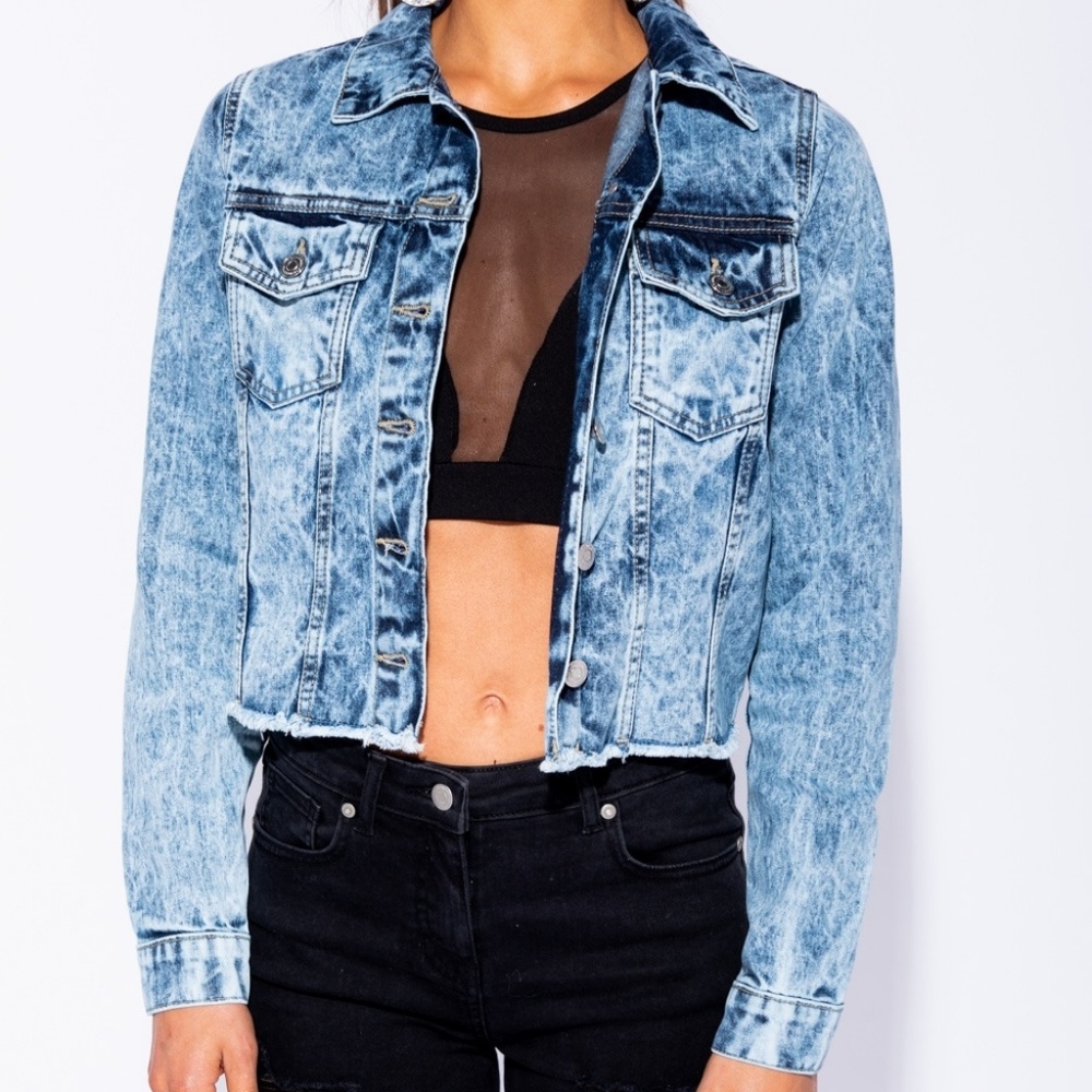 Last One! NWT Acid Wash Denim Jeans Jacket - Picture 2 of 8